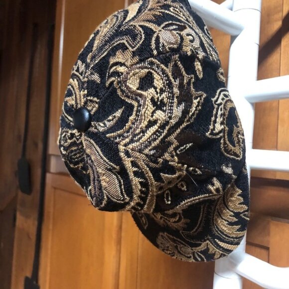 Giovannio Floral/Paisley Cap - Picture 4 of 7